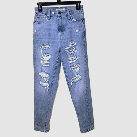 Levi's Distressed High Waisted Mom Jean 25 - Picture 1 of 10